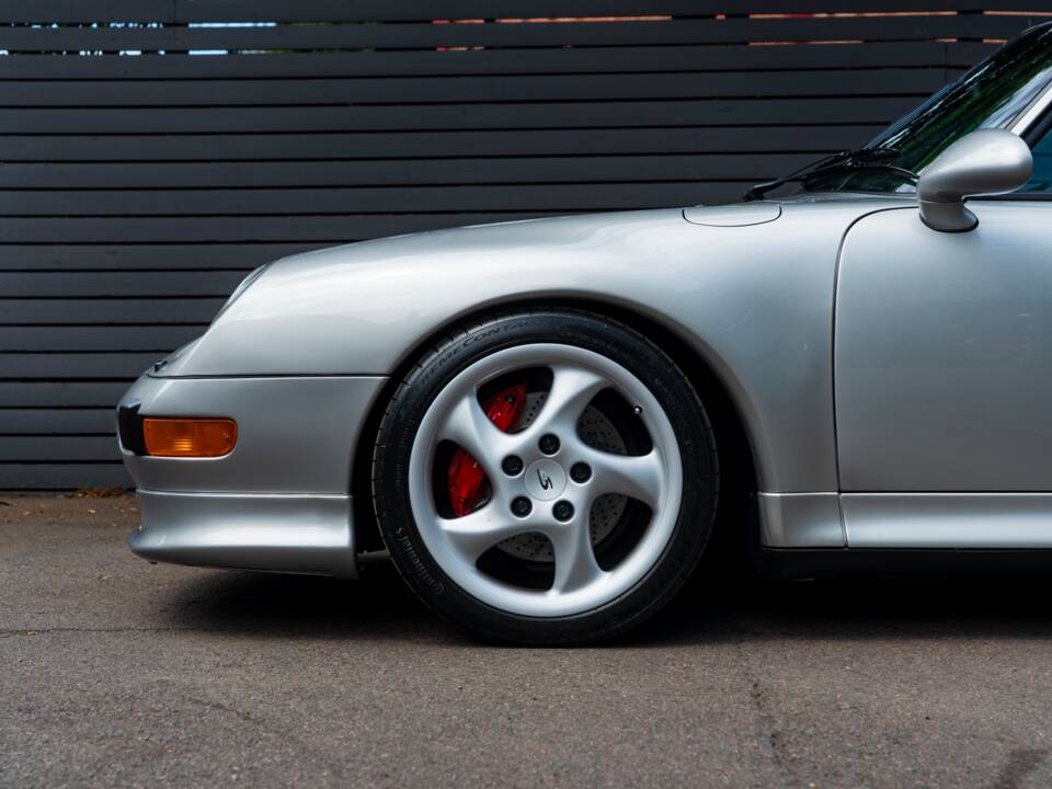 Bild 4/58 von Porsche 911 Carrera 4S (1996)