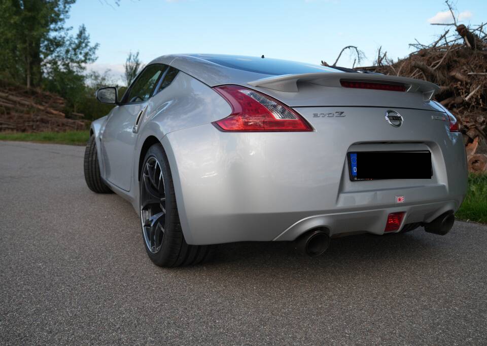 Image 13/30 of Nissan 370Z (2014)