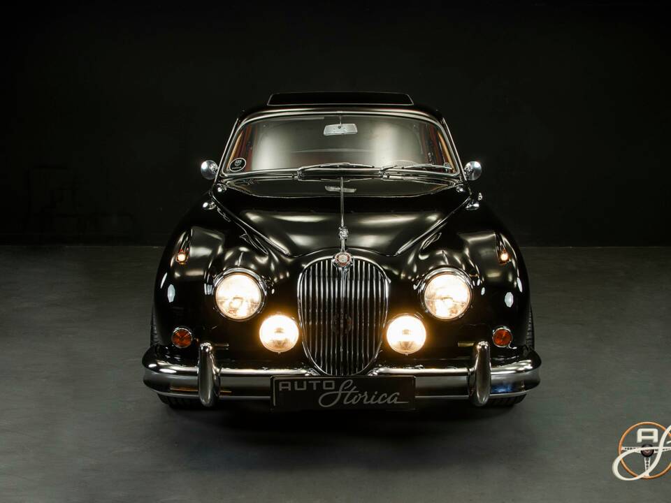 Bild 8/22 von Jaguar Mk II 3.8 (1967)