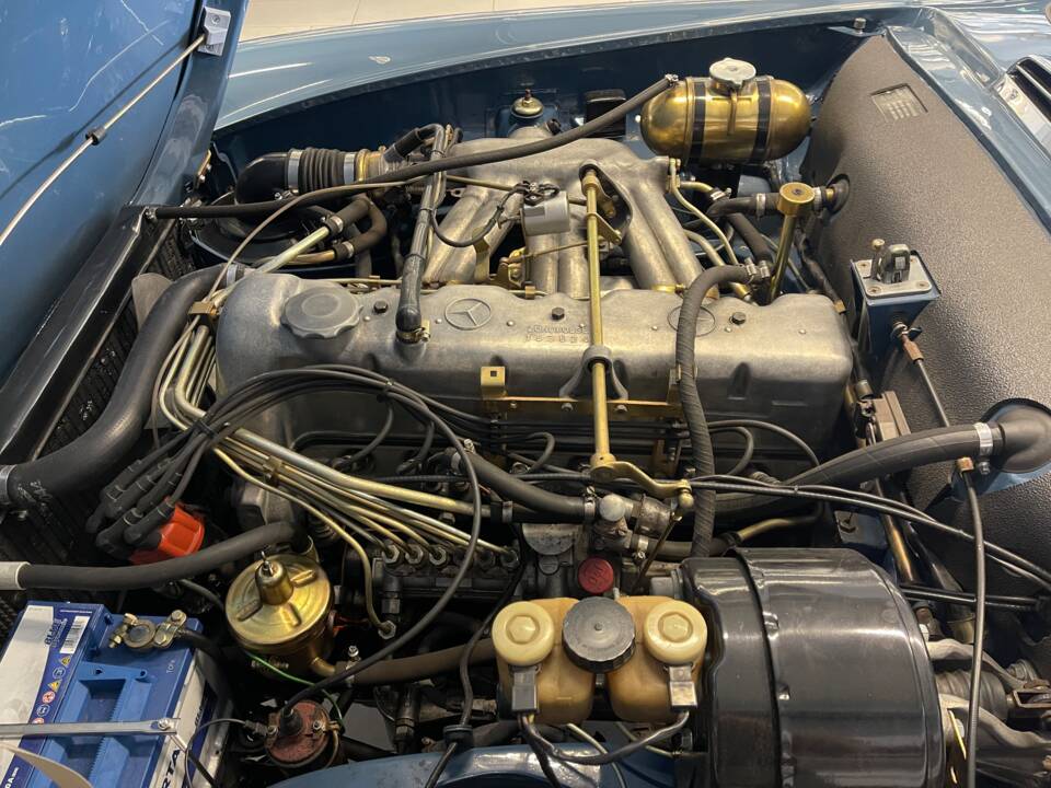 Imagen 15/17 de Mercedes-Benz 280 SL (1968)