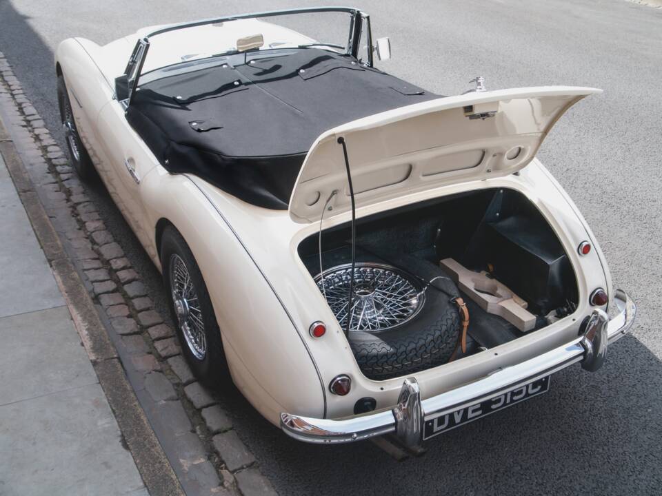 Bild 12/18 von Austin-Healey 3000 Mk II (BJ7) (1963)