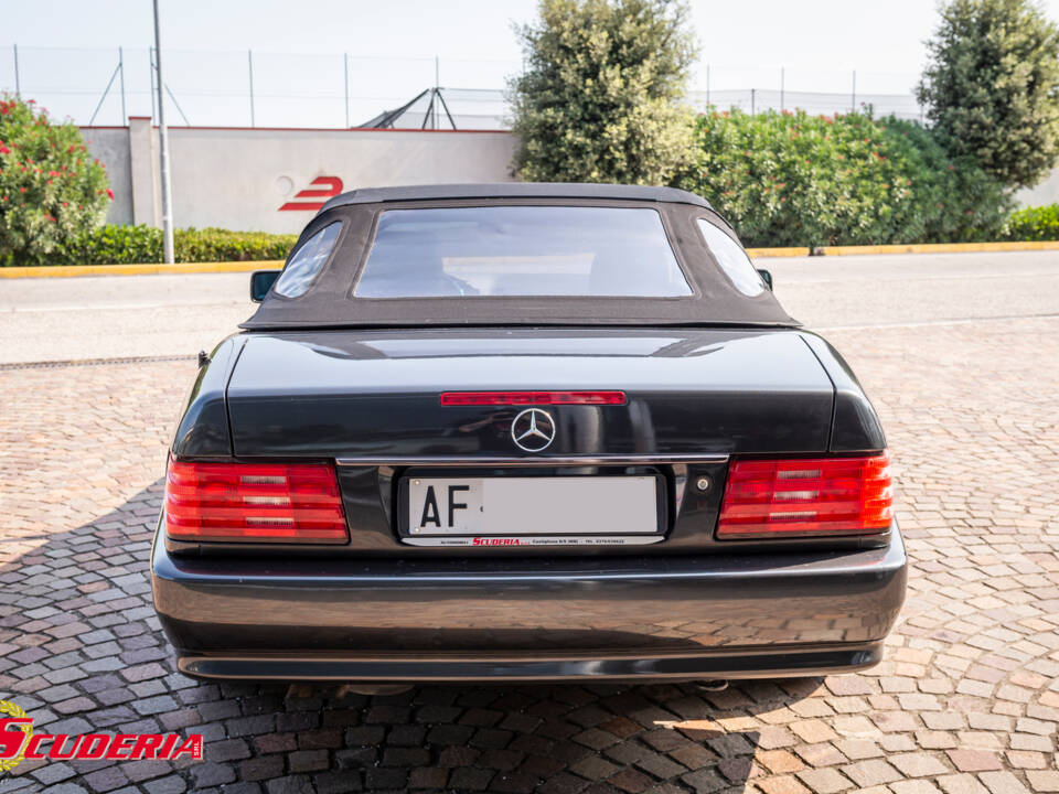 Imagen 33/34 de Mercedes-Benz 500 SL (1992)