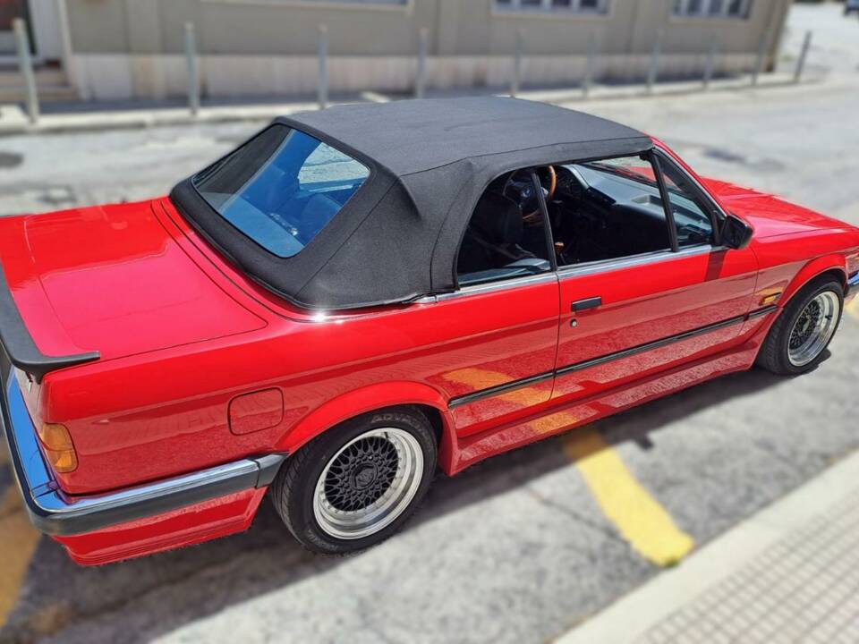 Immagine 20/50 di BMW 320i (1989)
