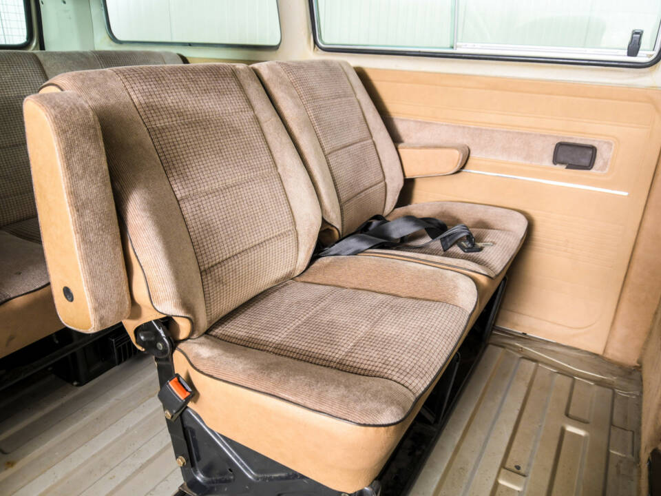 Bild 35/50 von Volkswagen T3 Caravelle GL 1.9 (1986)