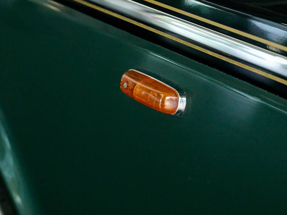 Imagen 22/50 de Rolls-Royce Silver Shadow II (1977)