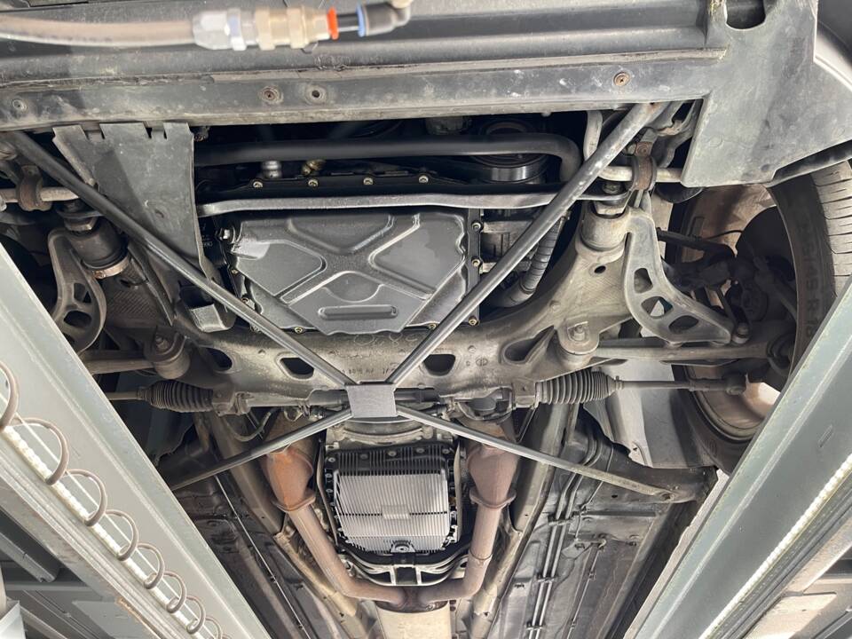 Afbeelding 25/49 van Jaguar XK8 4.2 (2004)