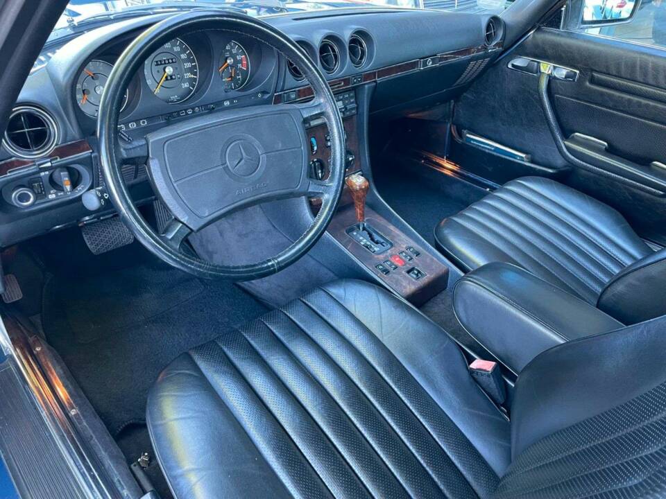 Afbeelding 15/19 van Mercedes-Benz 500 SL (1987)