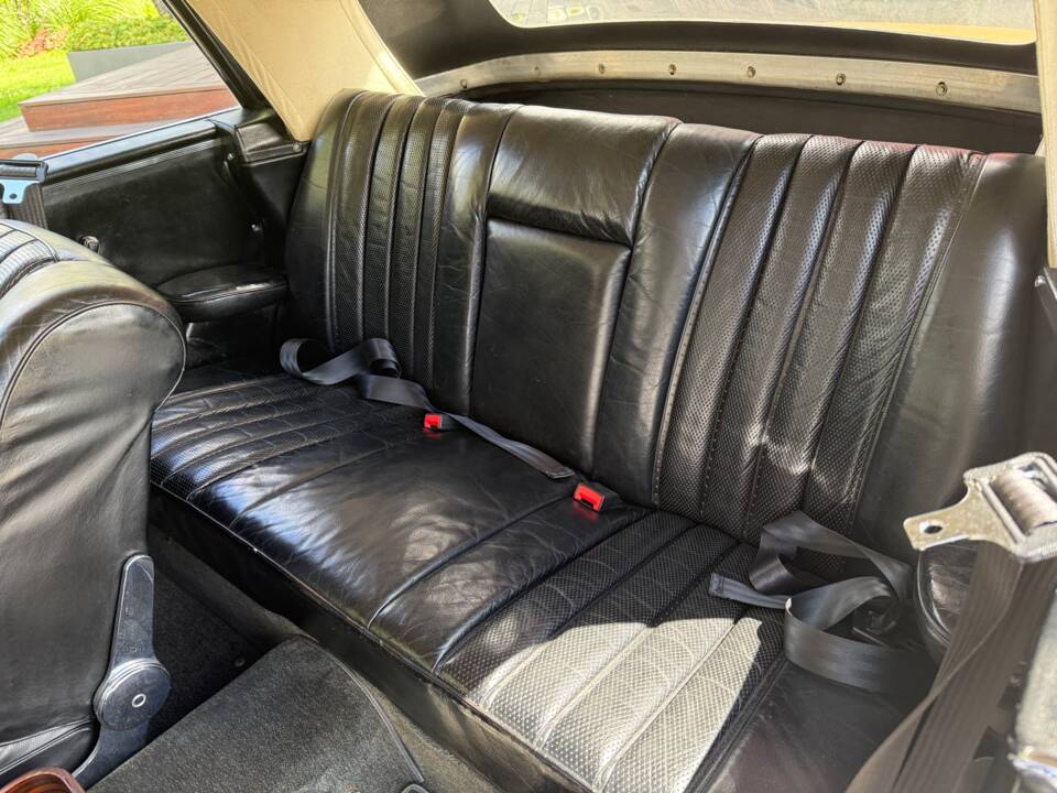 Image 19/39 de Mercedes-Benz 280 SE (1968)