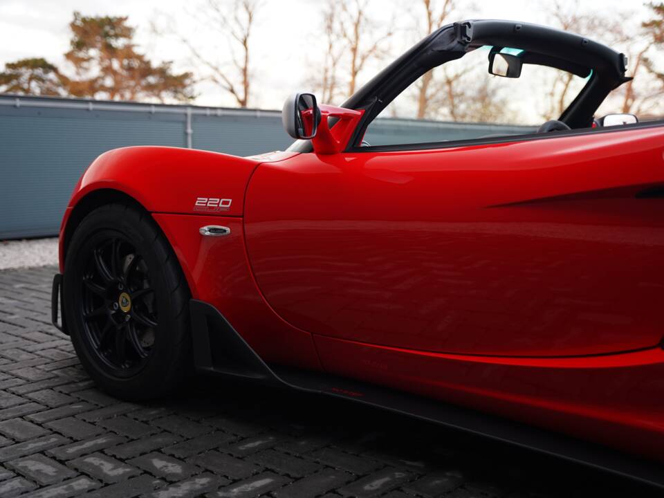 Image 44/50 of Lotus Elise Cup 250 (2017)