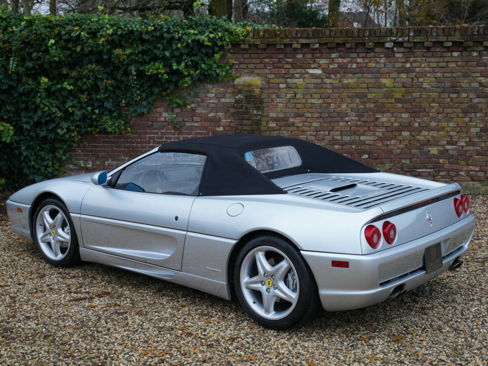 Imagen 11/50 de Ferrari F 355 Spider (1999)