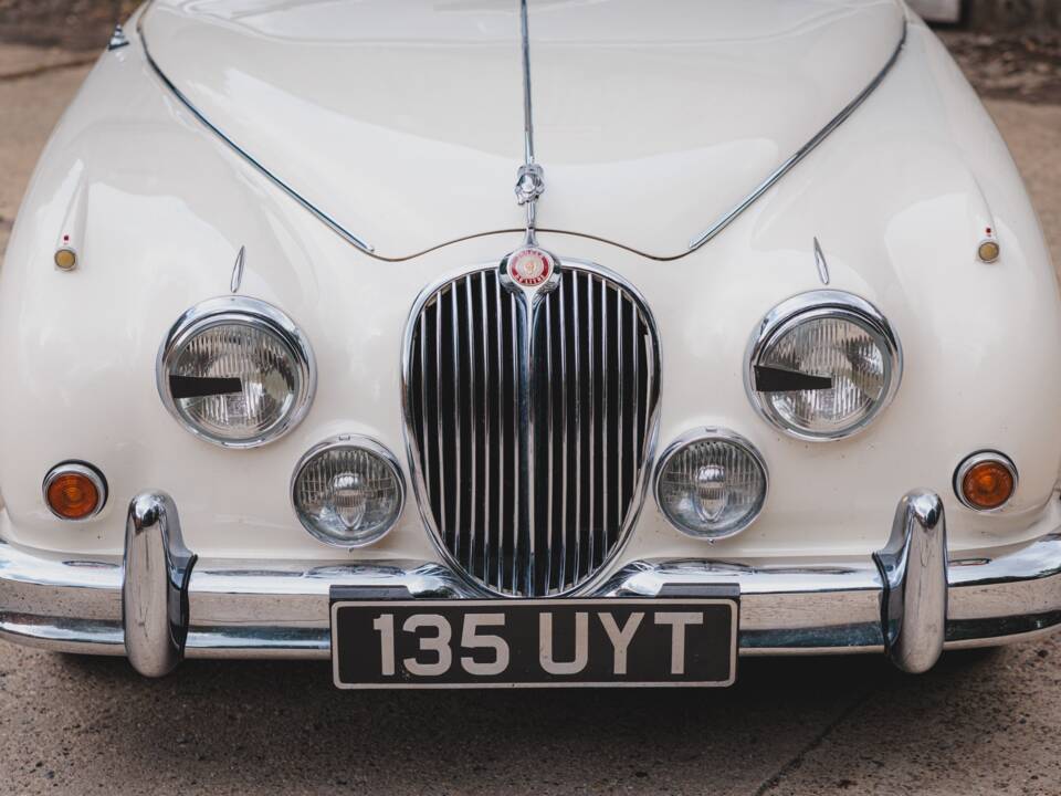 Immagine 13/50 di Jaguar Mk II 3.8 (1960)