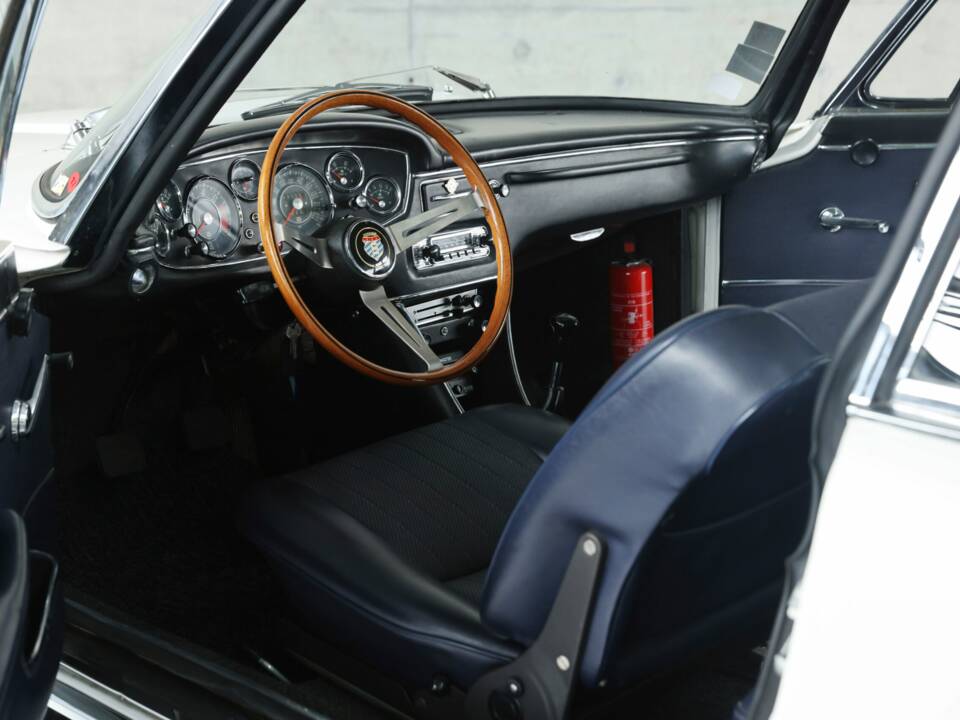 Bild 17/50 von BMW Glas 3000 V8 (1967)