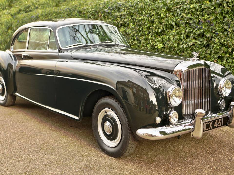 Image 17/50 of Bentley R-Type Continental (1954)