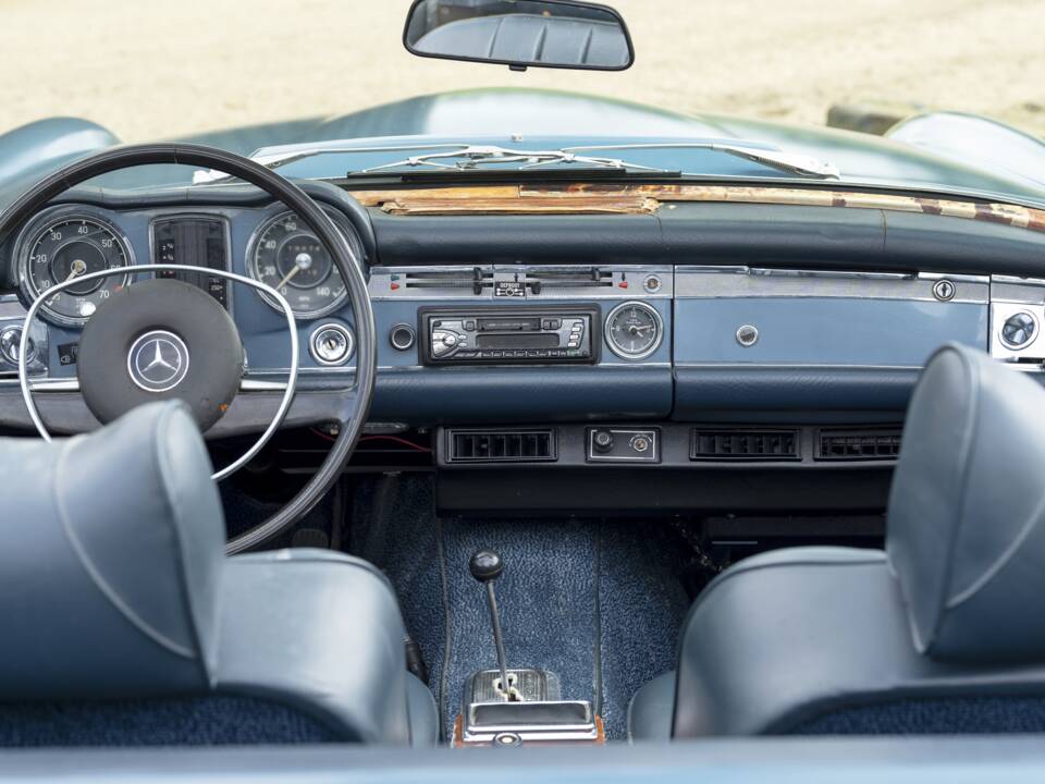 Bild 37/41 von Mercedes-Benz 280 SL (1971)