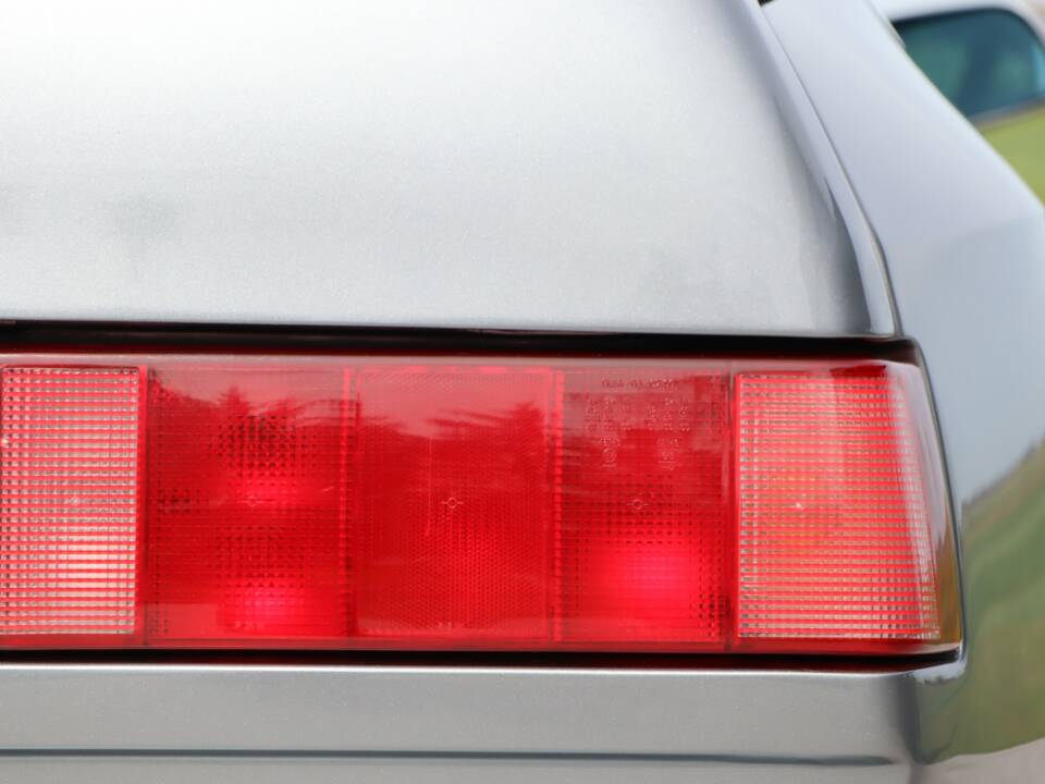 Bild 22/50 von Maserati Ghibli 2.0 (1995)