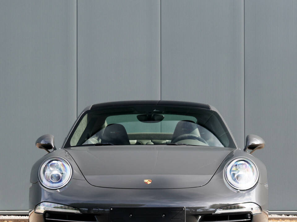Image 13/43 de Porsche 911 Carrera S &quot;50 Jahre 911&quot; (2013)