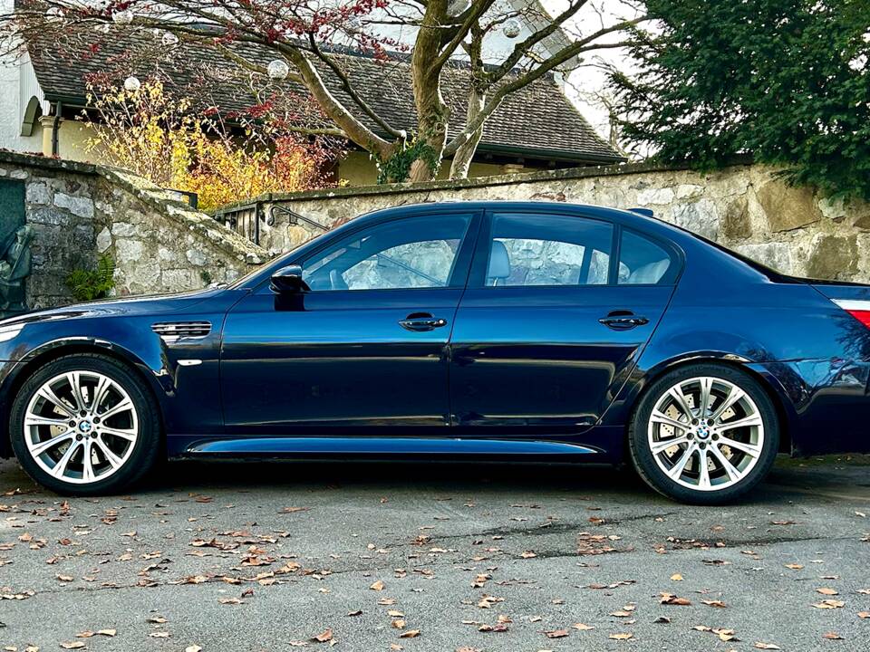 Bild 1/16 von BMW M5 (2005)