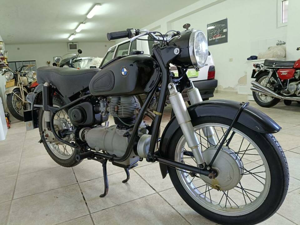 Bild 13/27 von BMW DUMMY (1957)