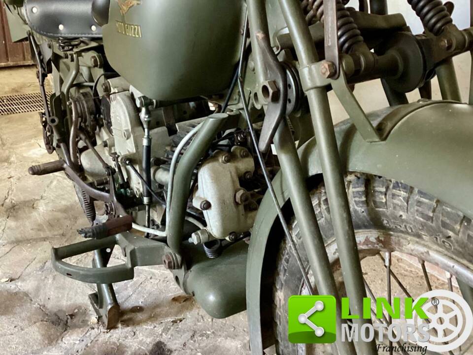 Bild 8/10 von Moto Guzzi DUMMY (1951)