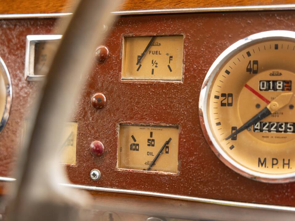 Image 9/21 of Riley 2.5 Litre RMF (1953)