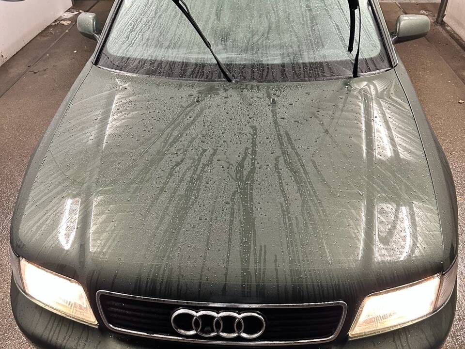 Immagine 10/26 di Audi A4 2.5 TDI (1999)