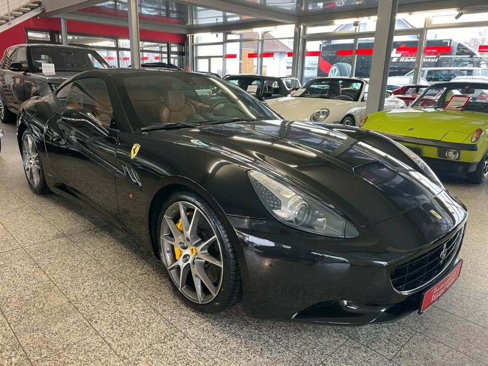 Immagine 12/19 di Ferrari California (2012)