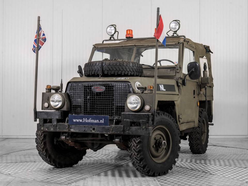 Image 3/50 of Land Rover 88 Lightweight (1979)