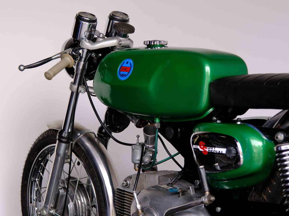 Image 41/57 of Benelli 125 Sport Special (1971)