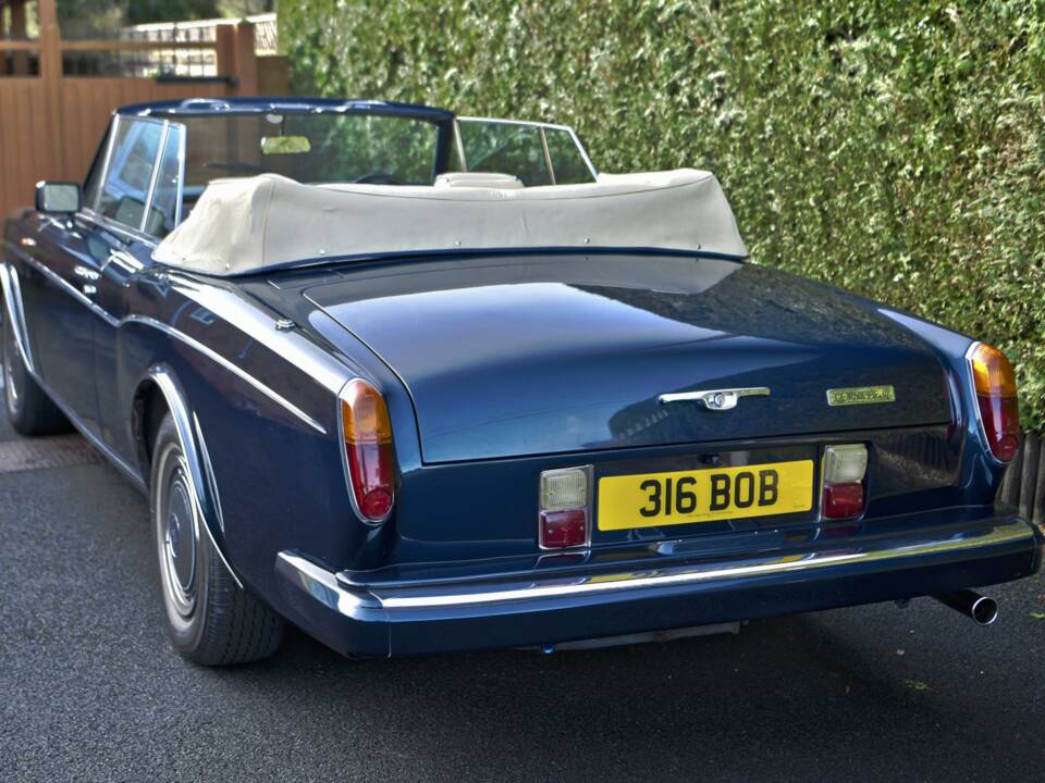 Image 10/50 of Rolls-Royce Corniche III (1990)