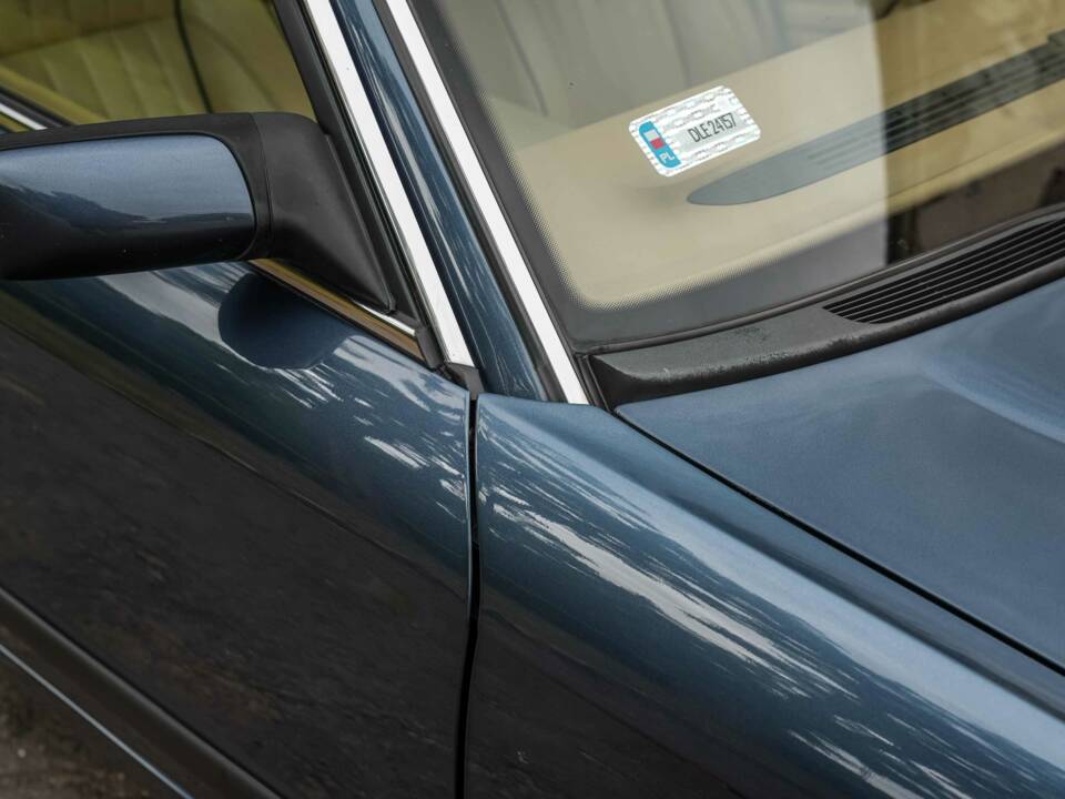 Immagine 19/55 di Jaguar XJ 40 (XJ-R) (1990)