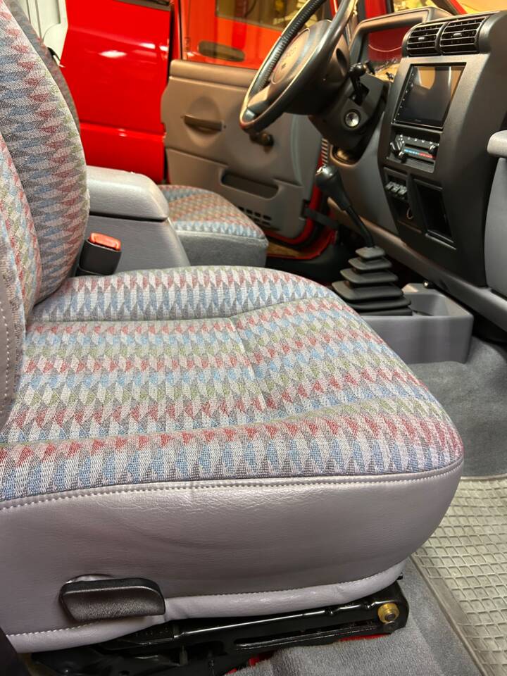 Image 16/28 of Jeep Wrangler Sport Hardtop 2.5 (1998)