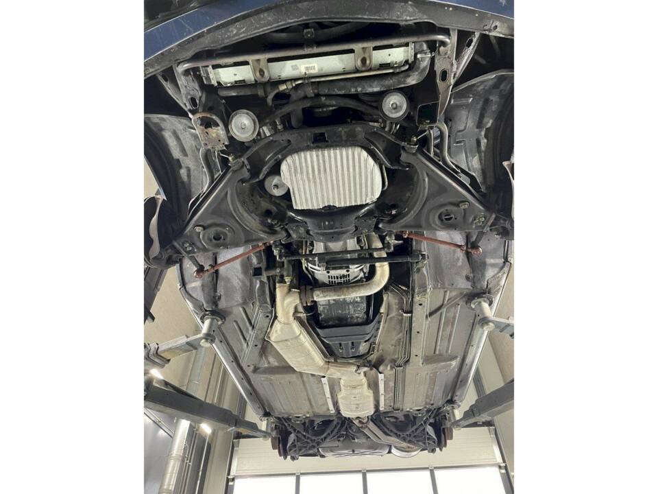 Afbeelding 33/36 van Mercedes-Benz 560 SL (1986)