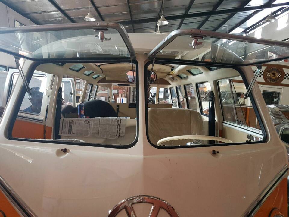 Image 48/50 of Volkswagen T1 Samba 1.2 (1962)