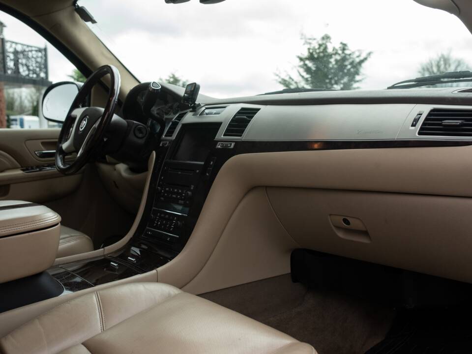 Afbeelding 36/50 van Cadillac Escalade EXT (2010)