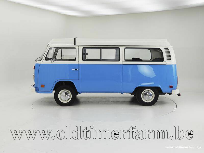 Immagine 8/15 di Volkswagen T2b Kombi (1973)