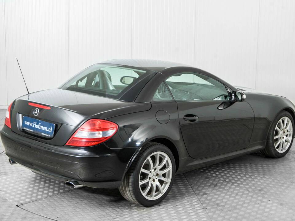Bild 48/50 von Mercedes-Benz SLK 280 (2005)
