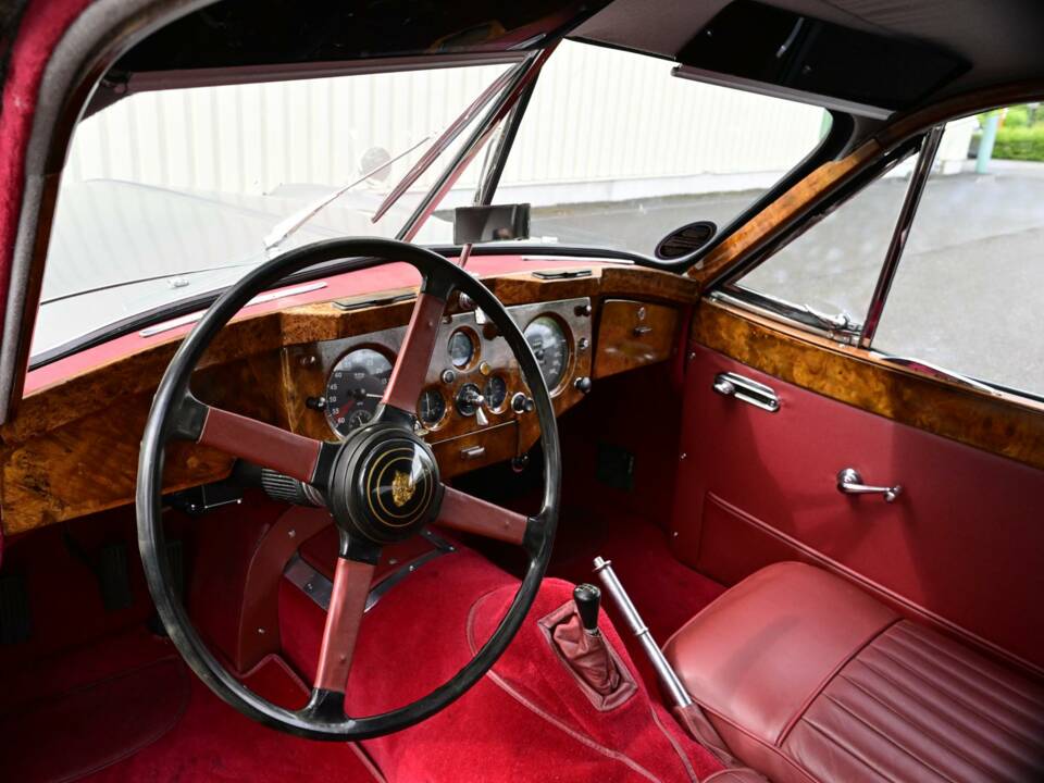 Bild 29/50 von Jaguar XK 140 FHC (1954)