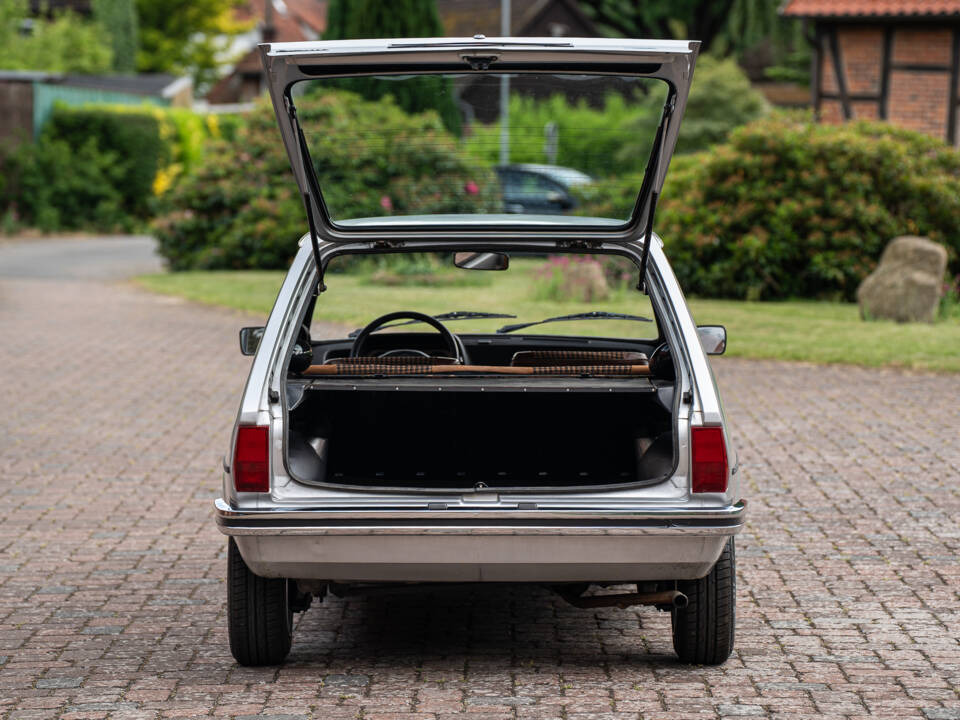 Image 18/36 of Ford Fiesta (1977)