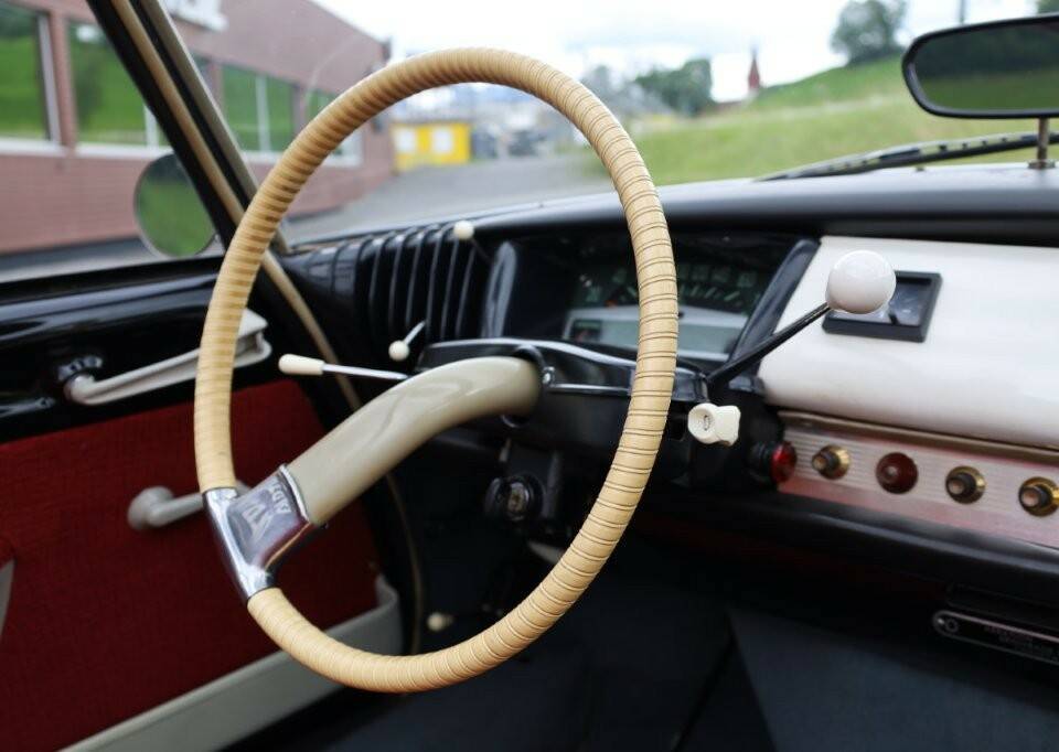Imagen 28/37 de Citroën ID 19 (1964)