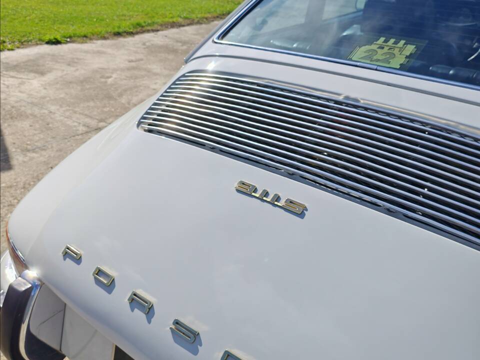 Immagine 24/41 di Porsche 911 2.2 S (1971)