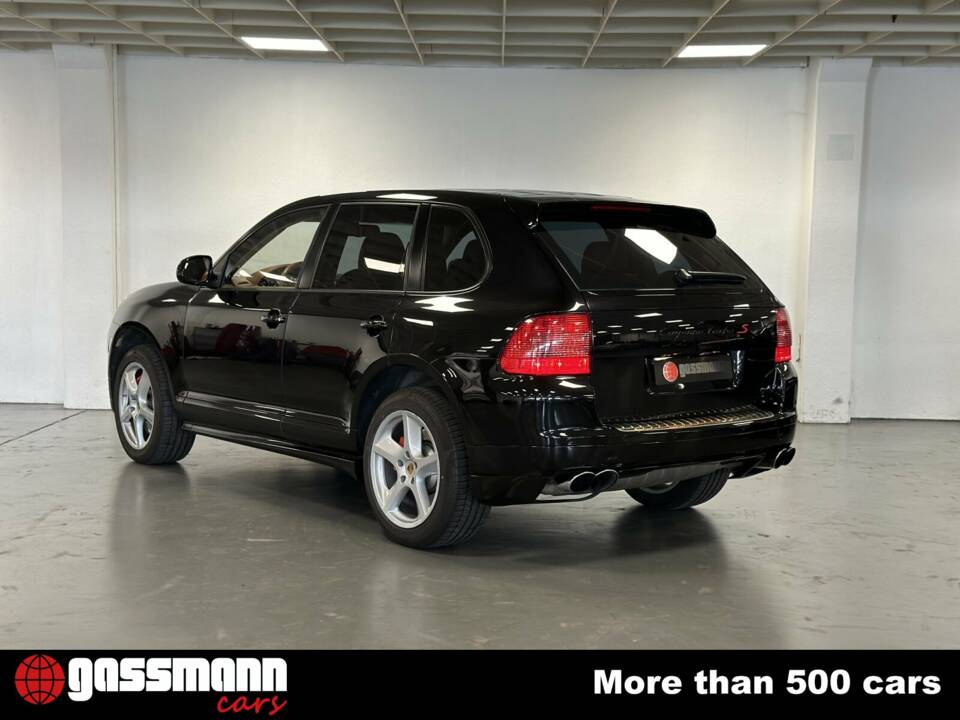 Bild 8/15 von Porsche Cayenne Turbo S (2006)