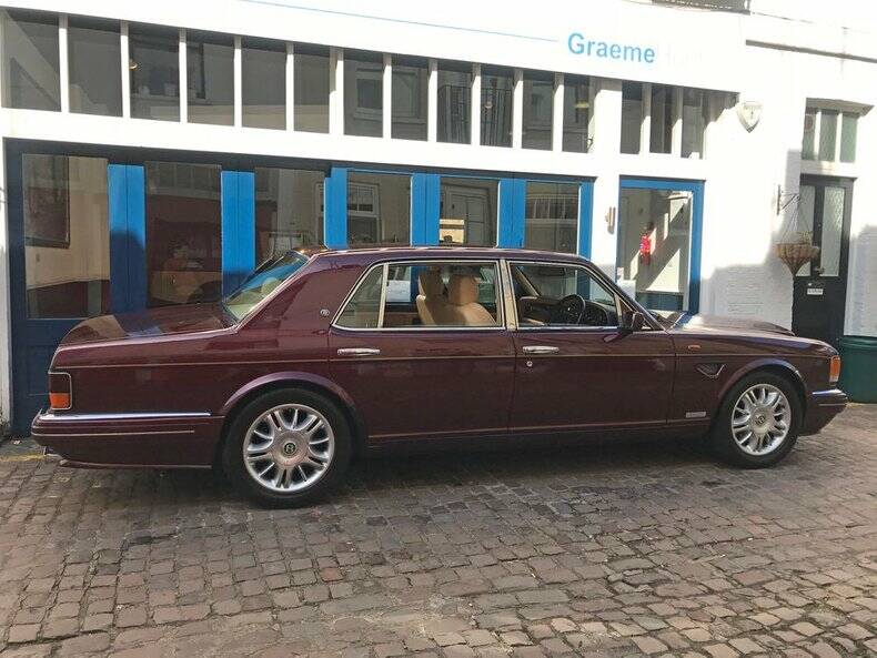 Imagen 11/26 de Bentley Brooklands R Mulliner (1998)