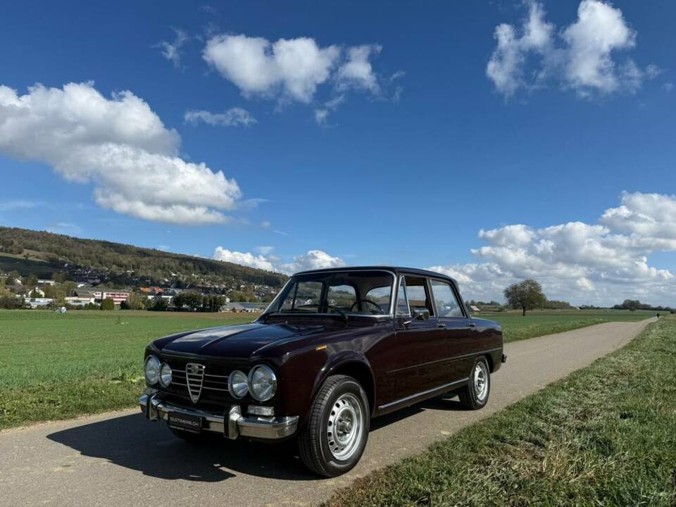 Image 1/21 of Alfa Romeo Giulia Super 1.6 (1972)