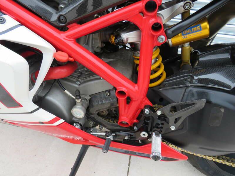 Bild 22/44 von Ducati DUMMY (2010)