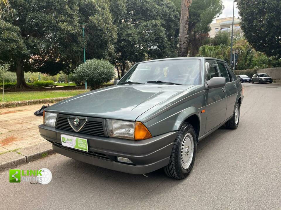 Imagen 1/10 de Alfa Romeo 75 1.8 (1988)