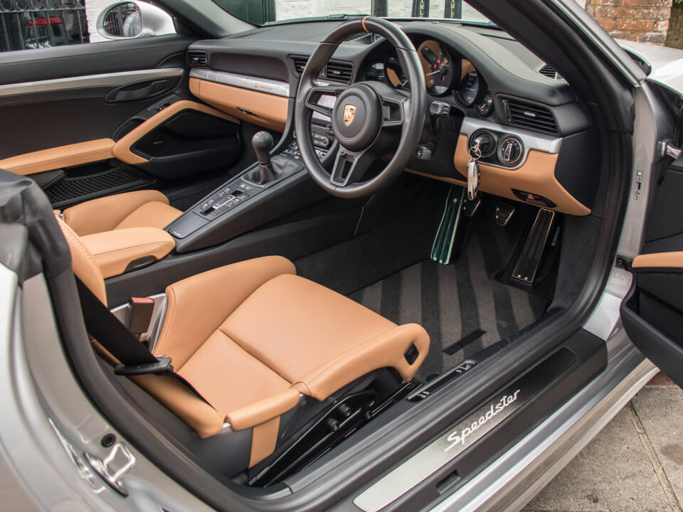 Imagen 19/26 de Porsche 911 Speedster (2019)