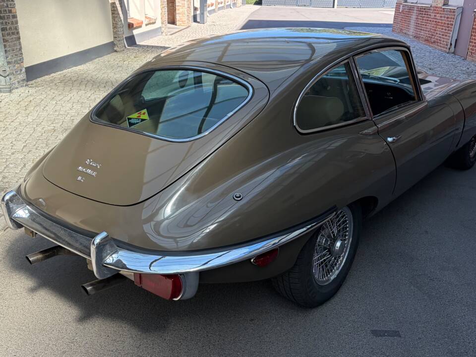 Image 32/81 de Jaguar Type E (2+2) (1969)