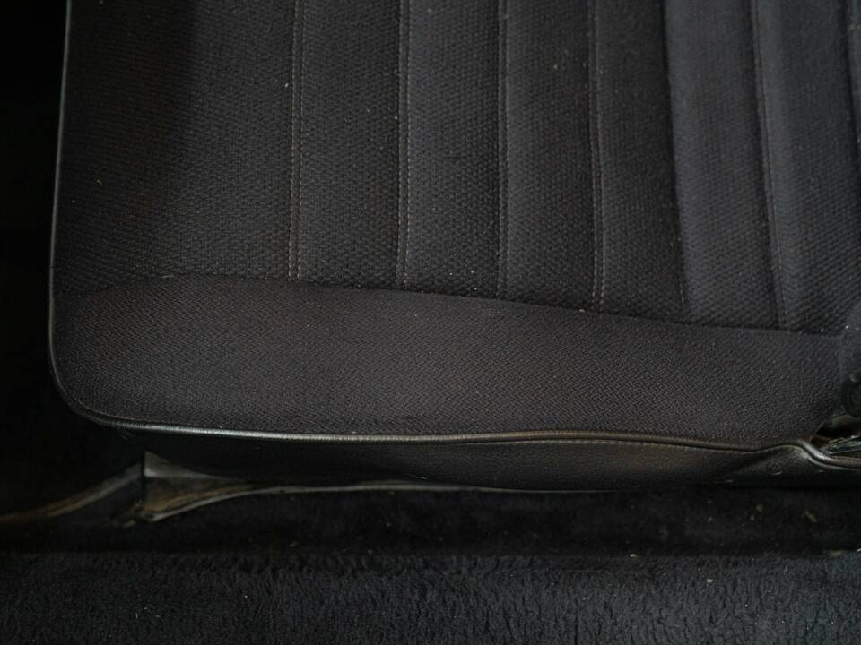 Image 29/47 of Porsche 911 Carrera 2.7 (1975)