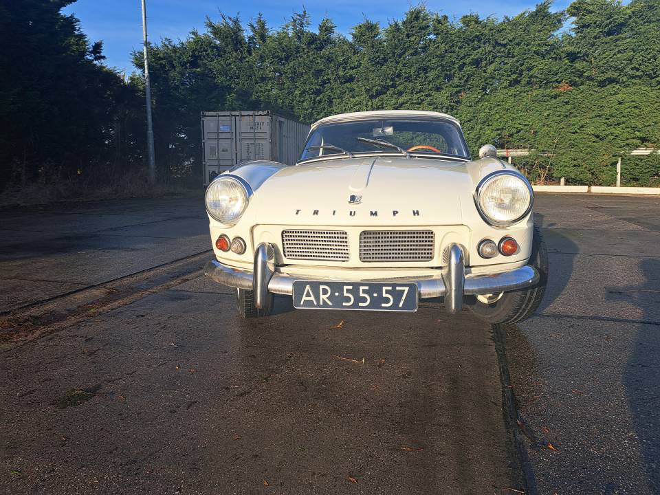 Image 4/14 of Triumph Spitfire 4 (1964)