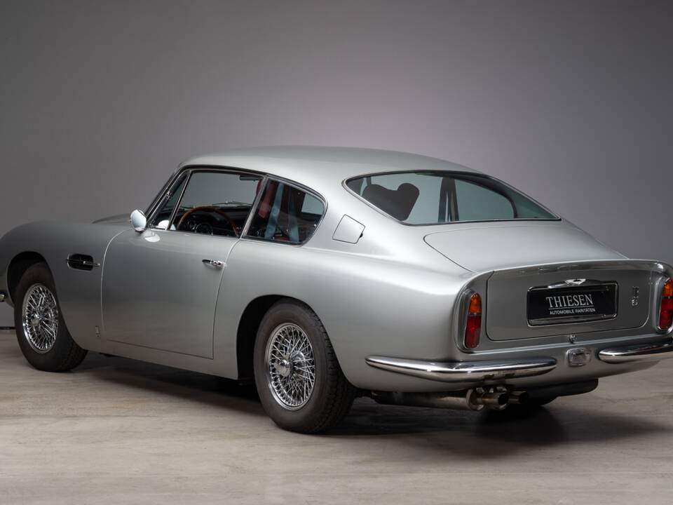 Bild 9/36 von Aston Martin DB 6 Vantage (1966)
